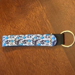 NWOT, Handmade keychain, blue, aqua, gray, 6 inches